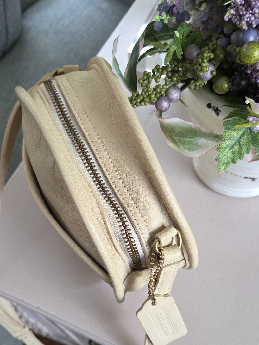 COACH Bone 1995 Chester Leather Crossbody Bag - Picture 4 of 13